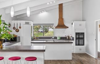 2 Magnolia Street, Outer Kaiti