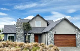21 Tussock Lane, Windwhistle