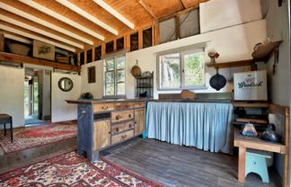 659 Backriver Road, Peria