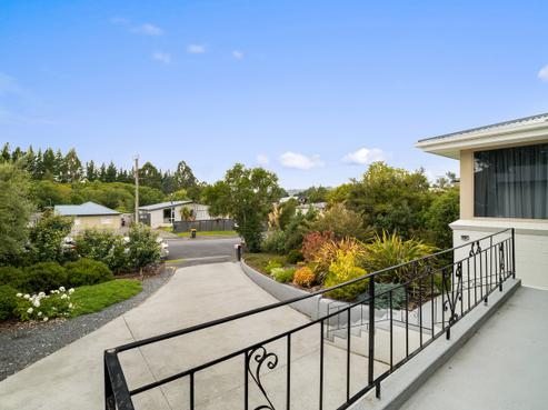 27 Flower Street, Fairfield