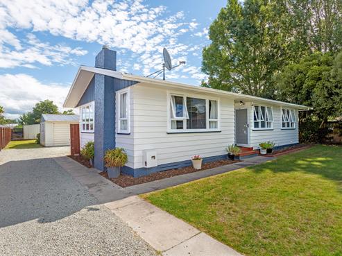 20 Leon Street, Riverdale