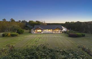 109 Old Railway Road, Riverhead