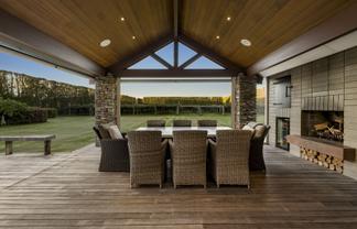109 Old Railway Road, Riverhead