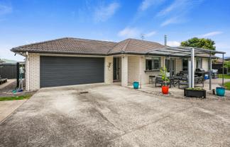 12 Preston Drive, Katikati