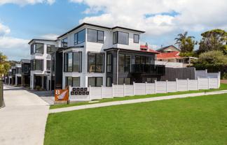 8 Park Rise, Campbells Bay