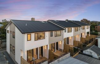 4/16 Binsted Road, New Lynn