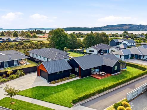 28 Harakeke Drive, Wharewaka