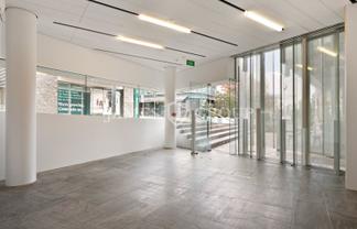 42M² TENANCY IN PRIME CITY FRINGE SPOT