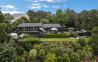 216 Ness Valley Road, Clevedon
