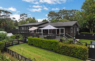 216 Ness Valley Road, Clevedon