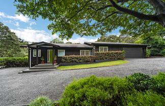 216 Ness Valley Road, Clevedon