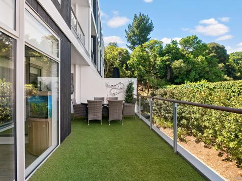 105/19 Bute Road, Browns Bay
