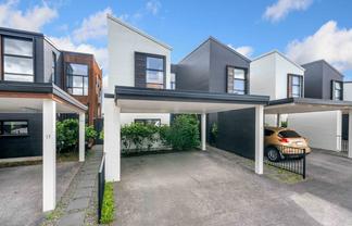 15 Battalion Drive, Papakura