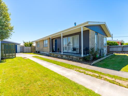 3 Killick Place, Marchwiel