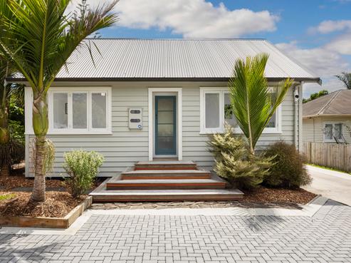 32 Pine Avenue, Henderson