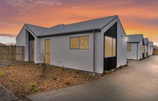 3/206 Racecourse Road, Sockburn