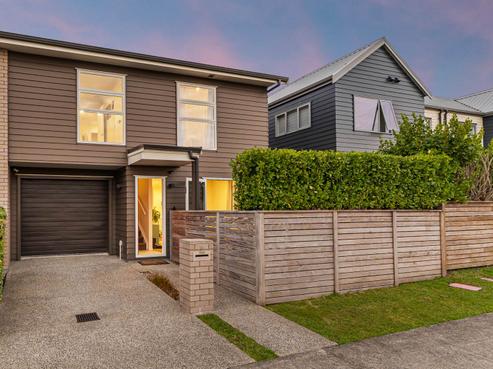 35 Andrew Jack Road, Silverdale