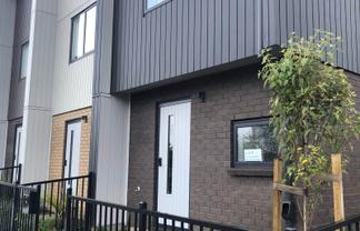 2/478 West Coast Road, Glen Eden