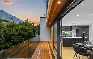 2/11 Carlton Mill Road, Merivale