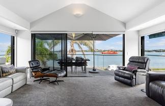 14 The Parade, Bucklands Beach