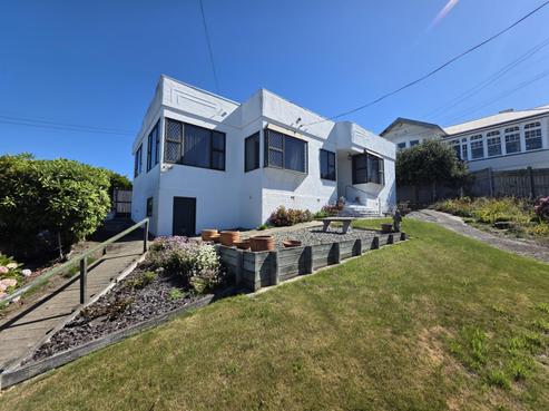 32A Wharfe Street, Oamaru