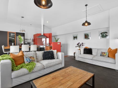 2/38 Bay Street, Petone