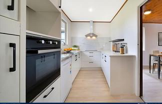 19 Cobham Crescent, Kelston