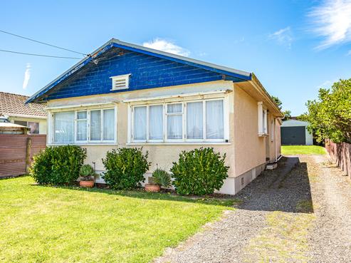 18 Aotea Street, Castlecliff