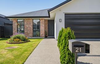 21 Cynisca Crescent, Wallaceville