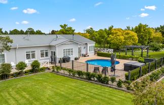 27 Whatapaka Road, Karaka