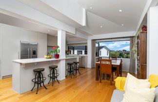10 Galaxy Drive, Mairangi Bay