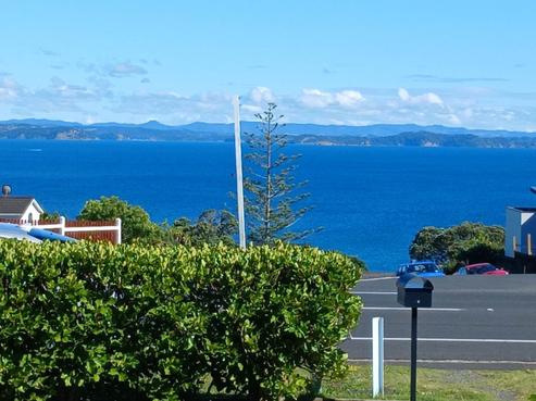 1359 Whangaparaoa Road, Army Bay