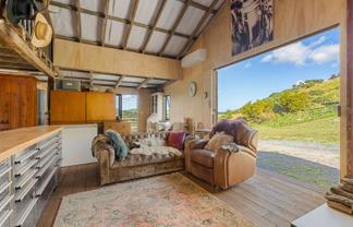957 Bull Road, Paparoa