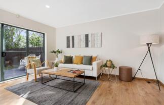 7/351 West Coast Road, Glen Eden