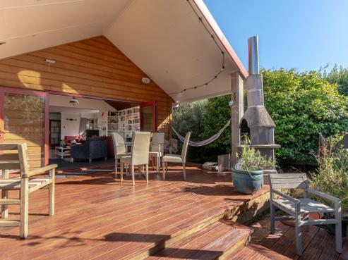 12 Dixon Street, Carterton