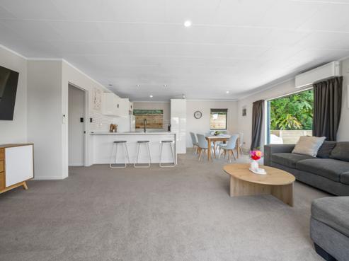 89B Poplar Grove, Whalers Gate