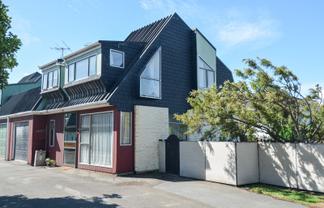 49D Queens Drive, Richmond