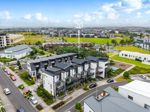 25 Marine Parade, Hobsonville