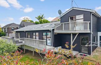 2/26 Huron Street, Takapuna
