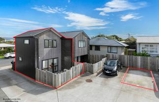 2/63 Taikata Road, Te Atatu Peninsula