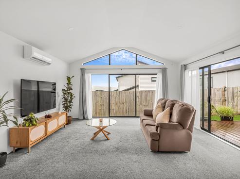 7 Whale Bay Rise, Gulf Harbour