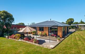 36B Main Street, Weston