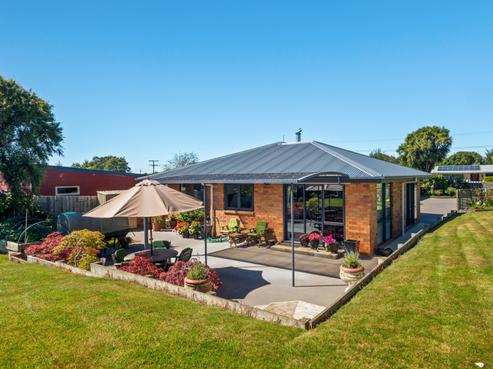 36B Main Street, Weston