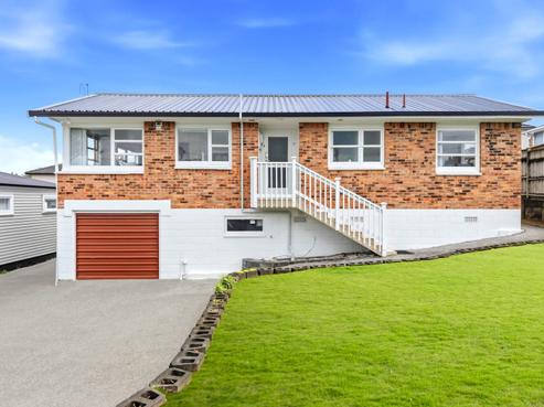 7 Bond Crescent, Forrest Hill