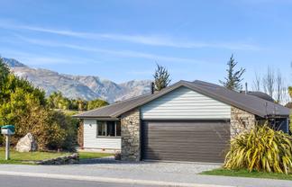 82 Nichol Street, Lake Hawea