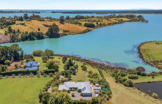 364 The Coastal Highway, REDWOOD VALLEY