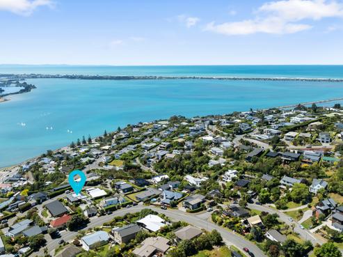 63 Te Awakura Terrace, Mount Pleasant