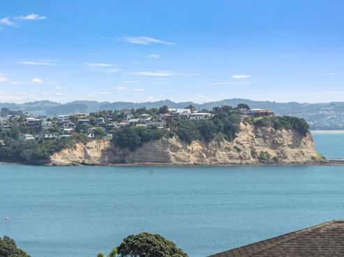 86 Tiri Road, Matakatia