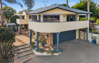 190 Welcome Bay Road, Welcome Bay