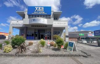 Affordable Hot Shop for Lease in Highland Park 